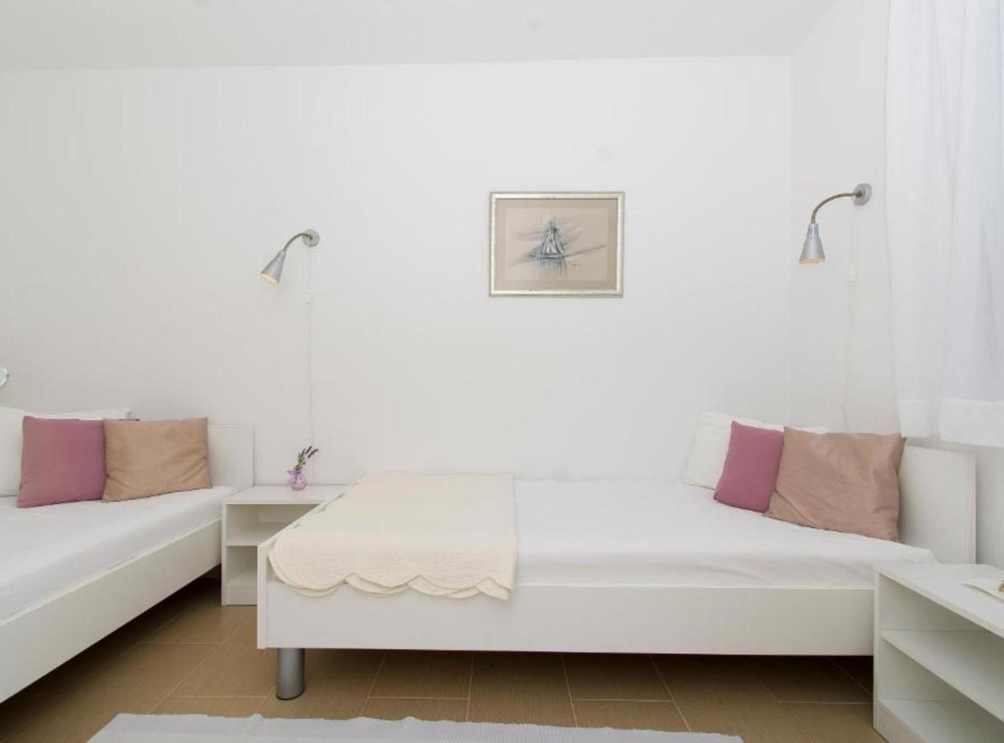 Apartments Villa Olea Lumbarda Esterno foto
