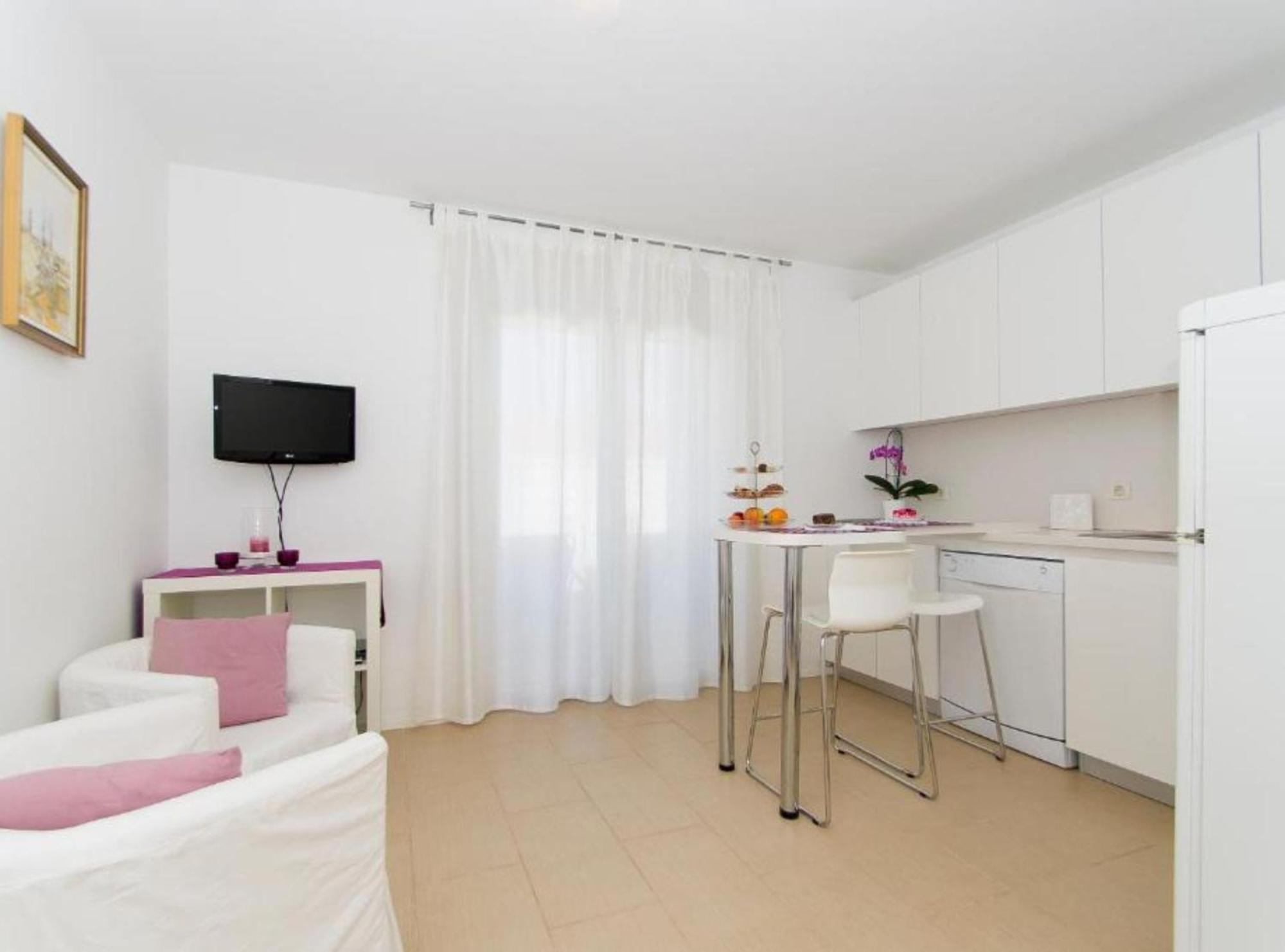 Apartments Villa Olea Lumbarda Esterno foto