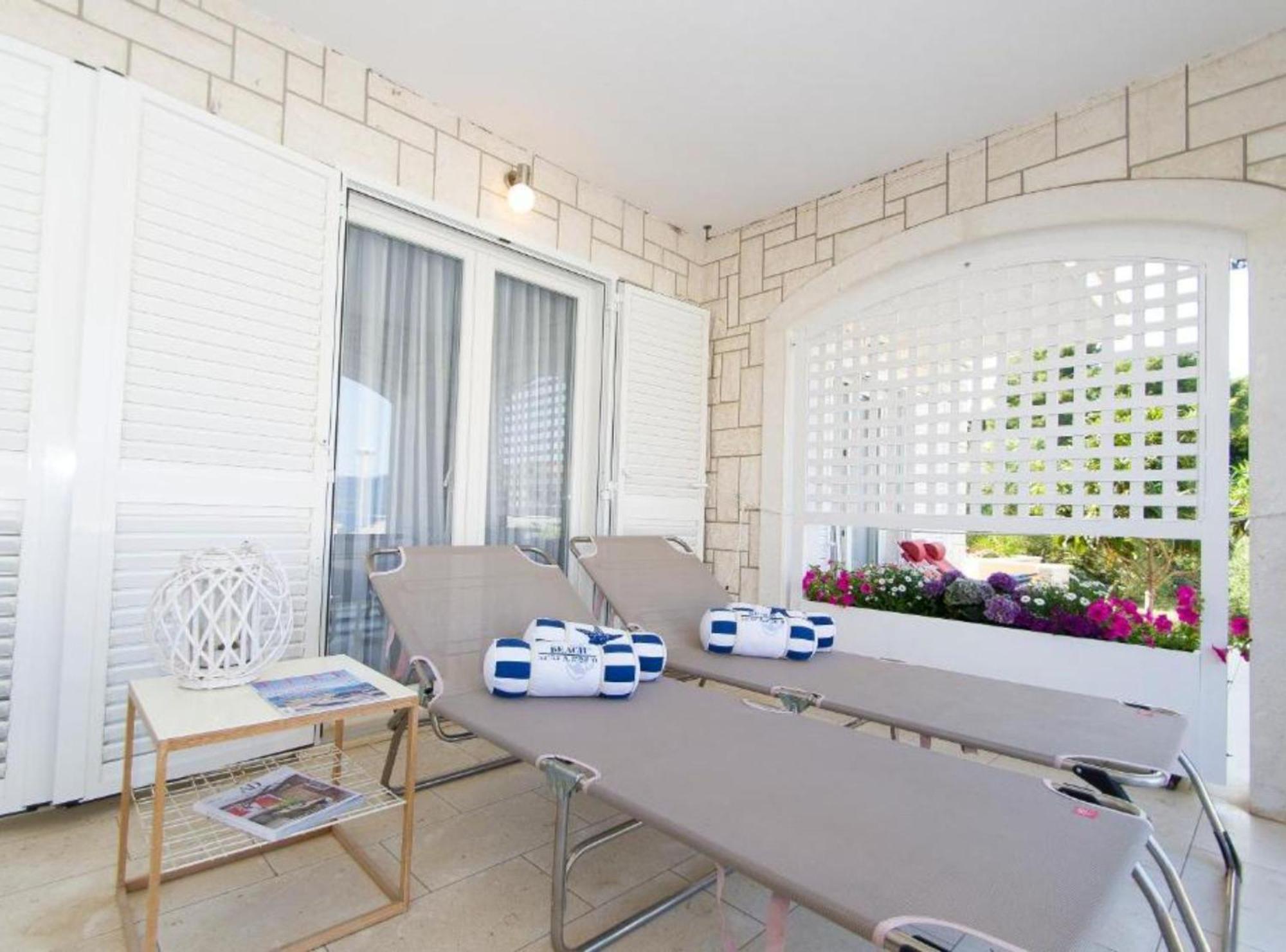 Apartments Villa Olea Lumbarda Esterno foto