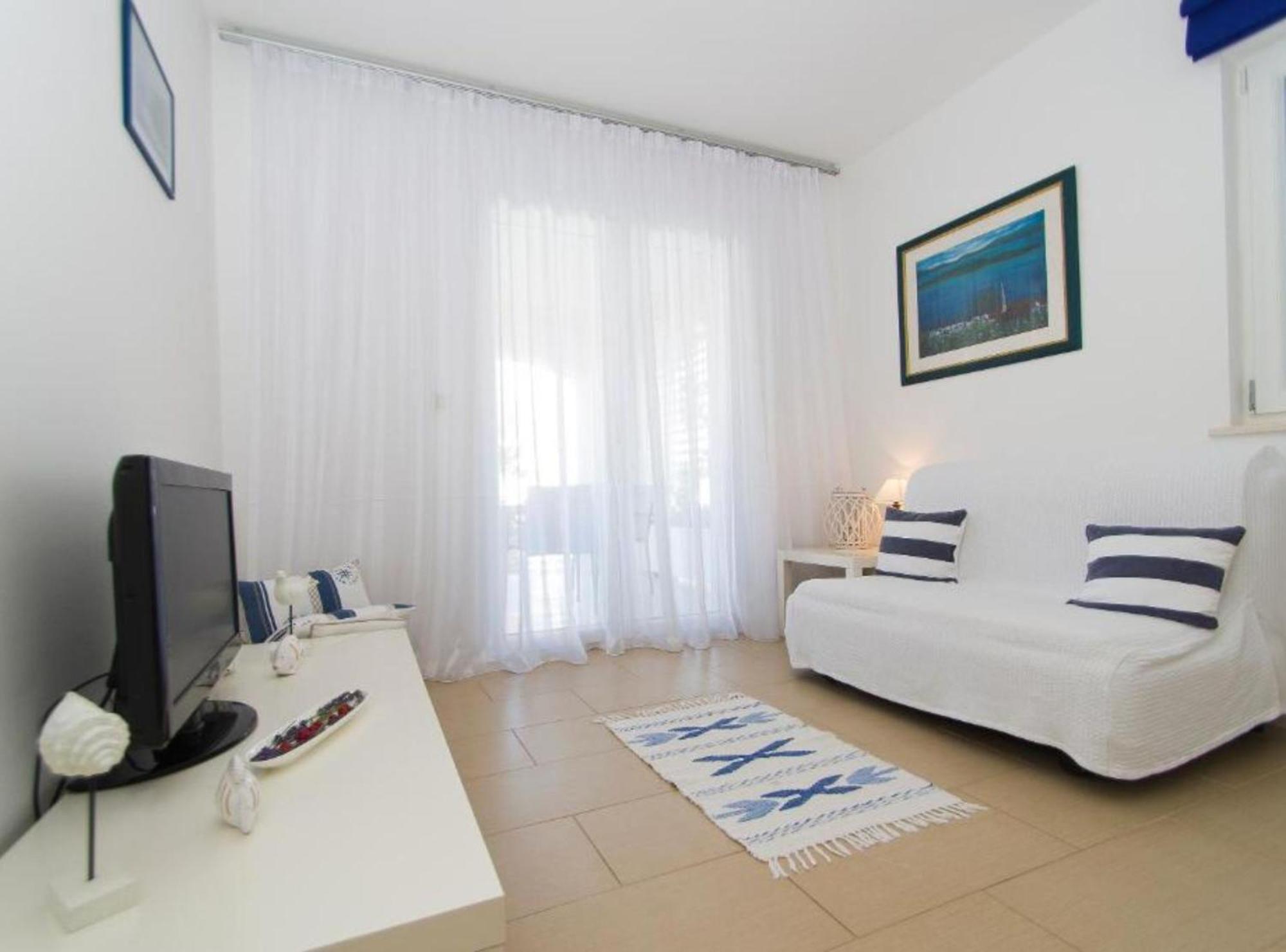 Apartments Villa Olea Lumbarda Esterno foto